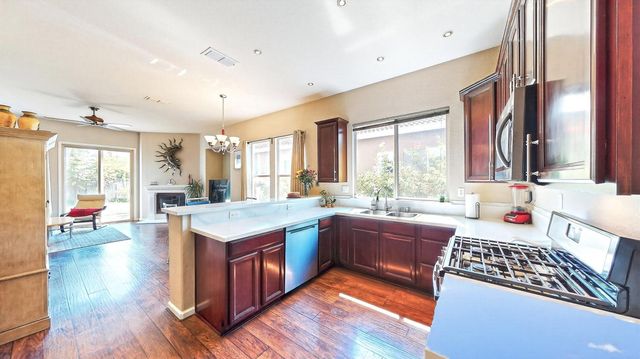 10169 Brenna Way, Elk Grove, CA 95757