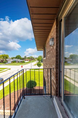 15701 Brassie Court 2N, Orland Park, IL 60462