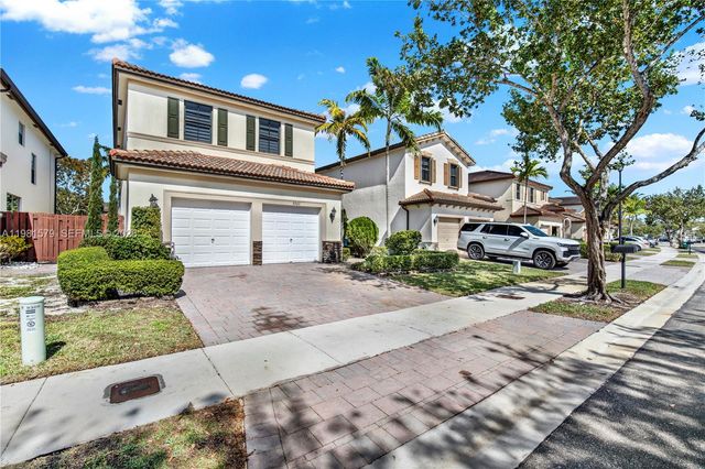 9243 SW 227th Ter 9243, Cutler Bay, FL 33190