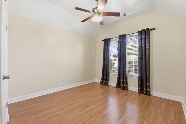 6406 Greenvale Lane, Houston, TX 77066