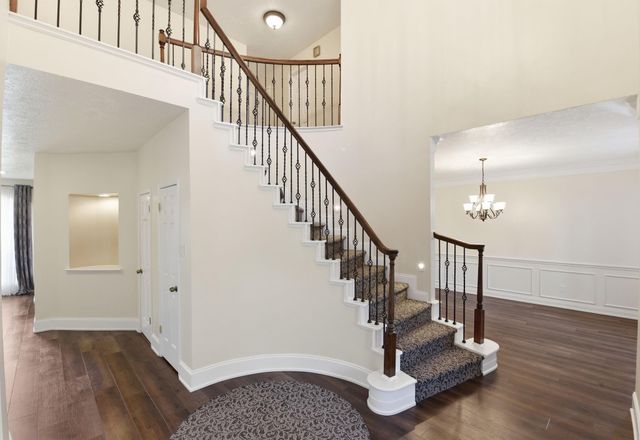 6406 Greenvale Lane, Houston, TX 77066