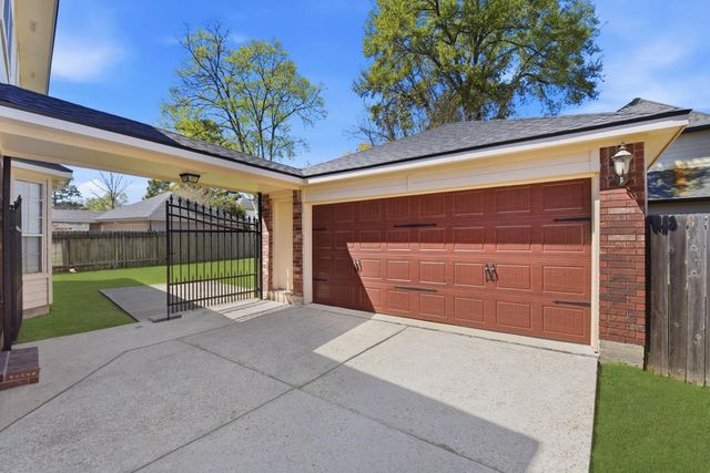 6406 Greenvale Lane, Houston, TX 77066