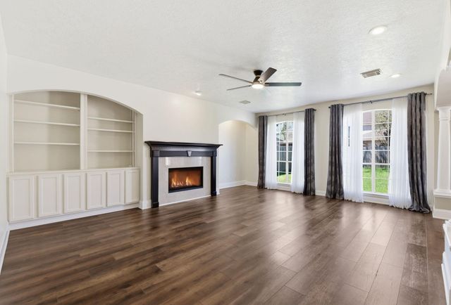 6406 Greenvale Lane, Houston, TX 77066