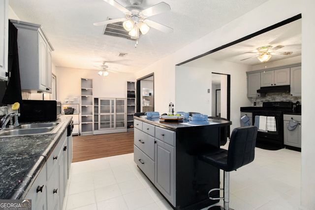 3808 Shane Court, Ellenwood, GA 30294