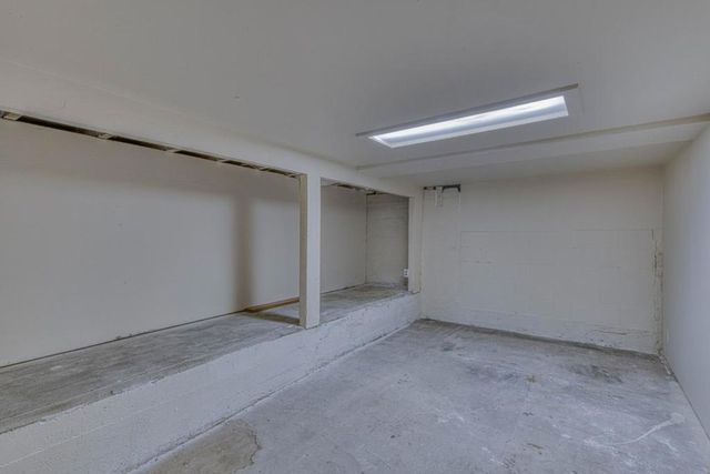 399 Hoffman Avenue, Monterey, CA 93940