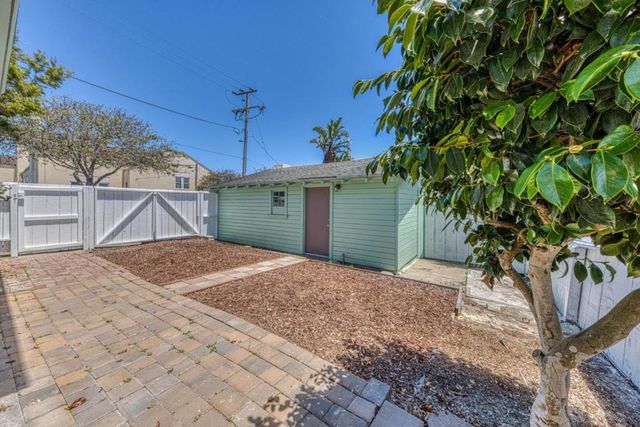 399 Hoffman Avenue, Monterey, CA 93940