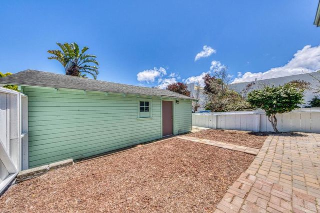 399 Hoffman Avenue, Monterey, CA 93940