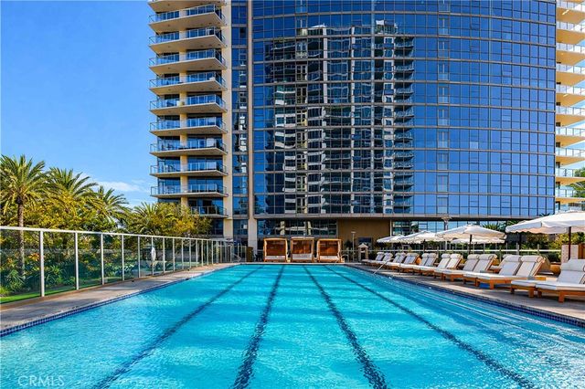 9 MacArthur Place 608, Santa Ana, CA 92707