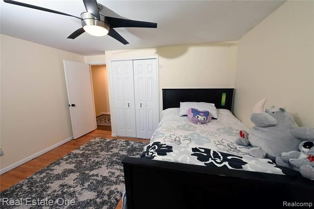 5382 Van Ness Drive, Bloomfield Hills, MI 48302