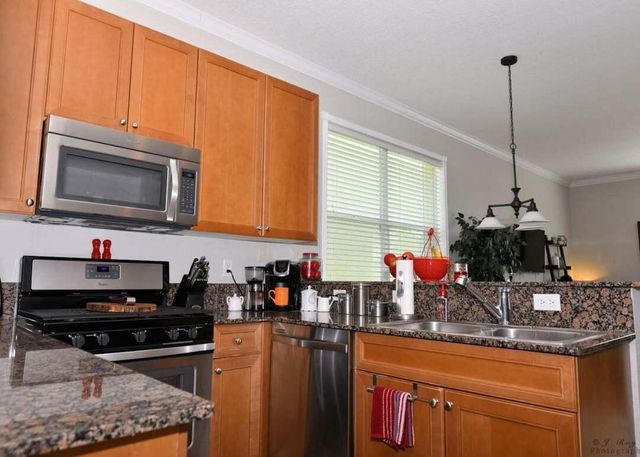 158 Berenger Walk, Royal Palm Beach, FL 33414