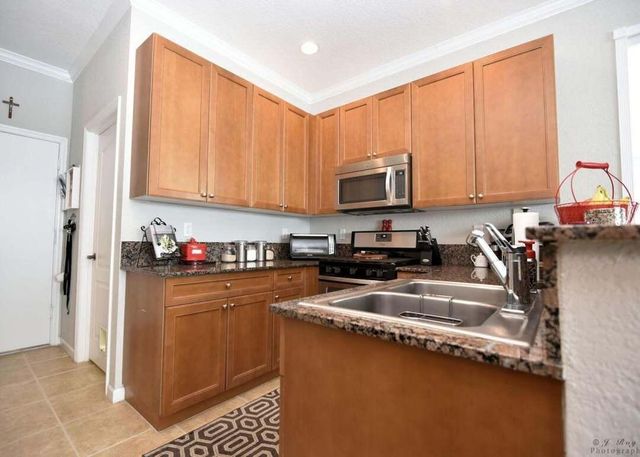 158 Berenger Walk, Royal Palm Beach, FL 33414