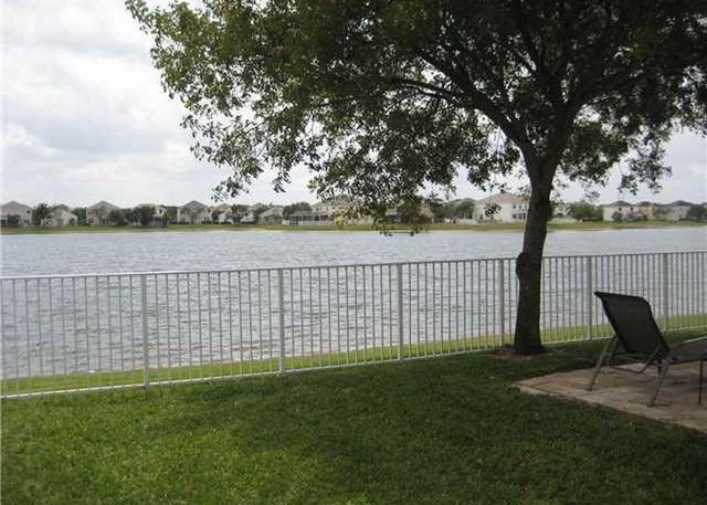 158 Berenger Walk, Royal Palm Beach, FL 33414