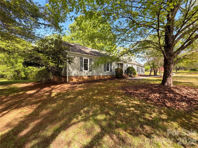 1614 Colfax Drive SE, Concord, NC 28025