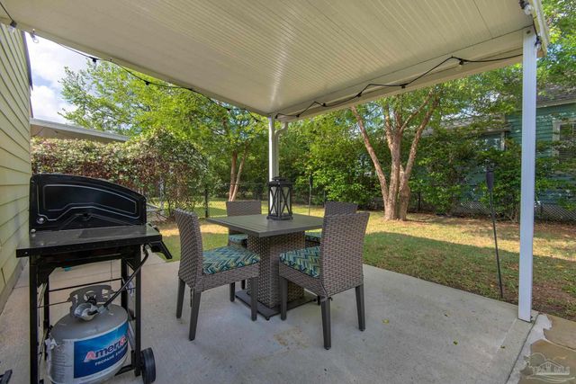327 N Reus St, Pensacola, FL 32501
