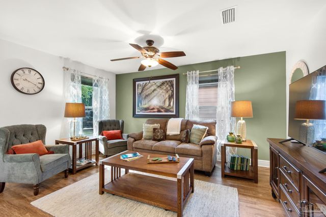 327 N Reus St, Pensacola, FL 32501
