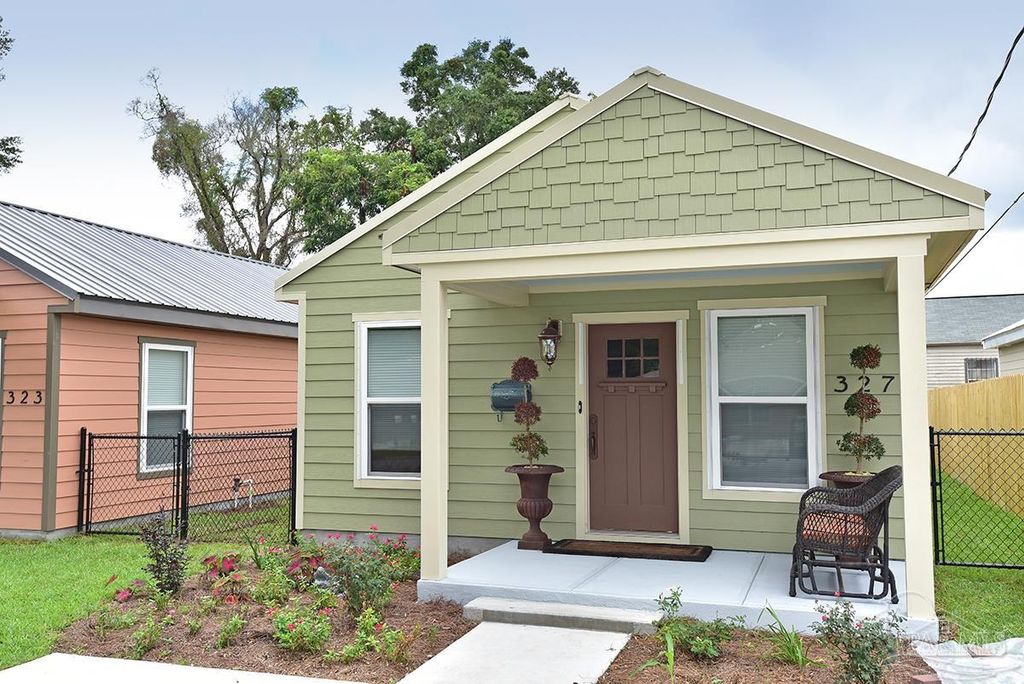 327 N Reus St, Pensacola, FL 32501