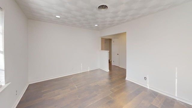 3535 Creek View Drive, Dallas, TX 75233