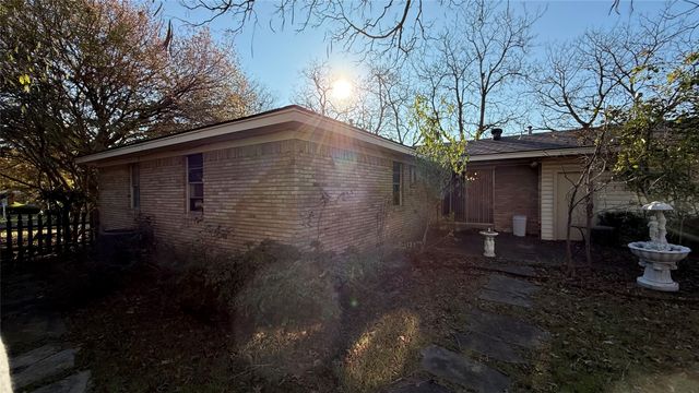 3535 Creek View Drive, Dallas, TX 75233