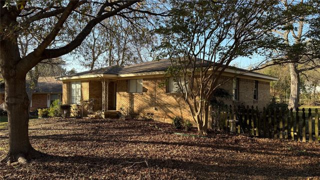 3535 Creek View Drive, Dallas, TX 75233