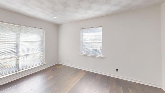 3535 Creek View Drive, Dallas, TX 75233