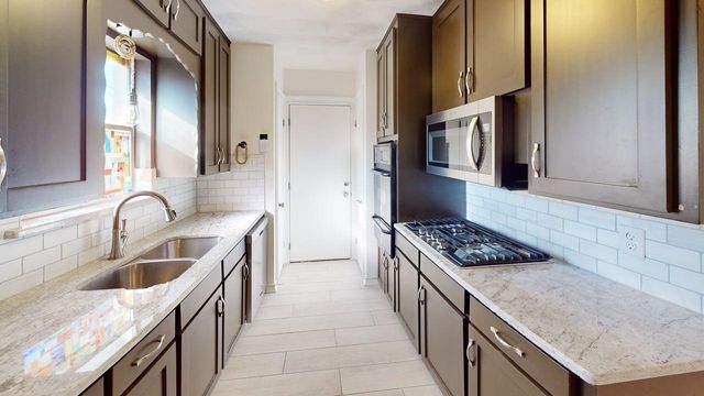 3535 Creek View Drive, Dallas, TX 75233