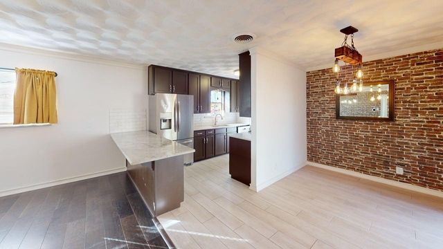 3535 Creek View Drive, Dallas, TX 75233