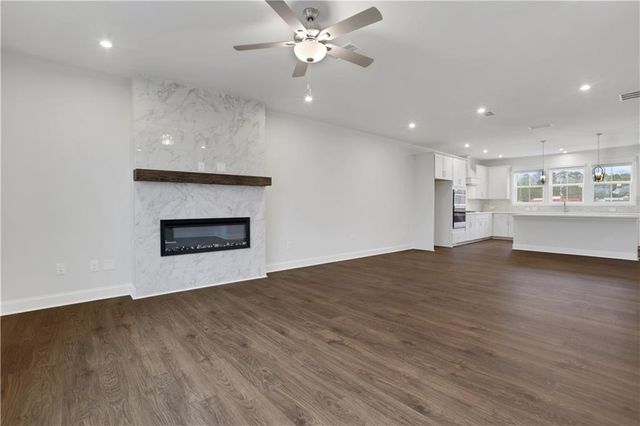 6001 Haviland Alley 42, Sugar Hill, GA 30518