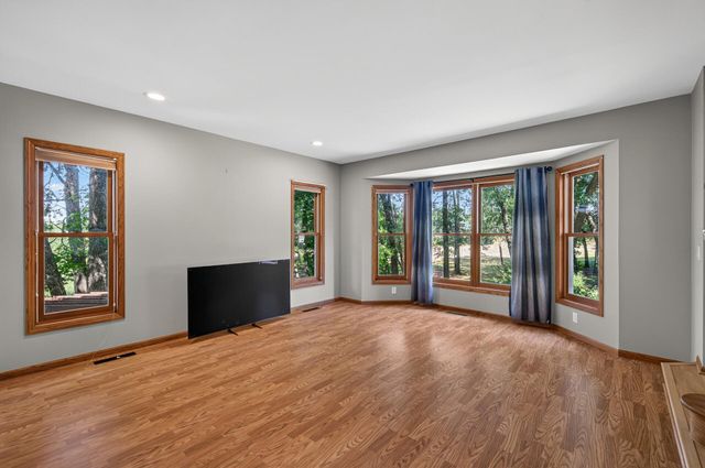 1901 Bloom Court, Hugo, MN 55038