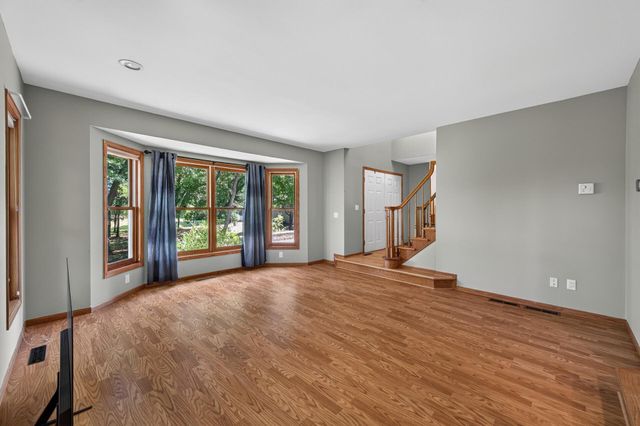1901 Bloom Court, Hugo, MN 55038