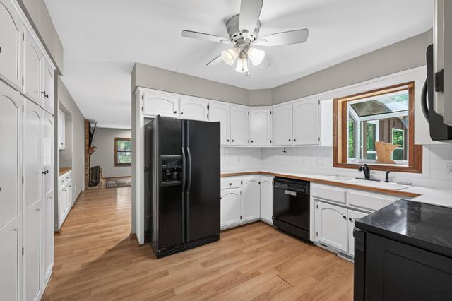 1901 Bloom Court, Hugo, MN 55038