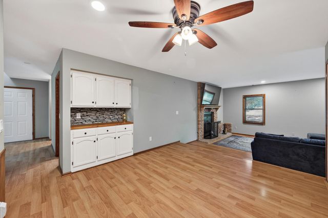 1901 Bloom Court, Hugo, MN 55038