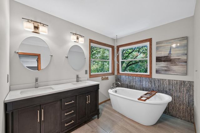 1901 Bloom Court, Hugo, MN 55038