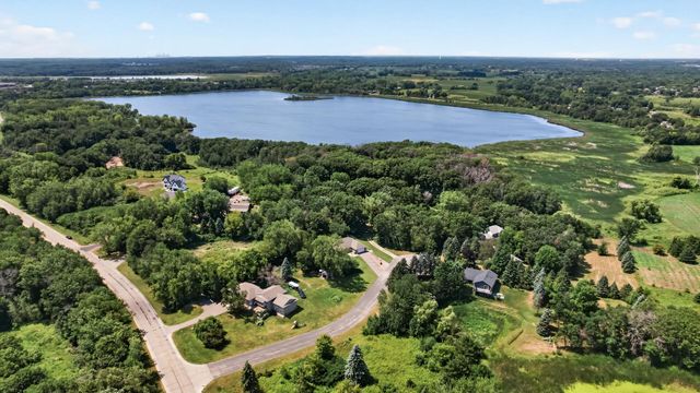 1901 Bloom Court, Hugo, MN 55038