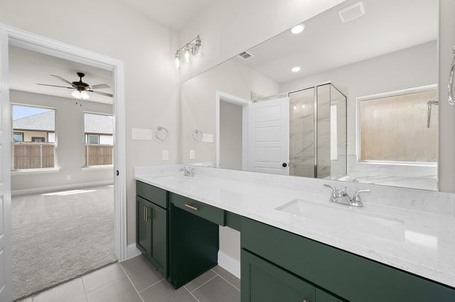 6933 Freight Train Lane, Fort Worth, TX 76036