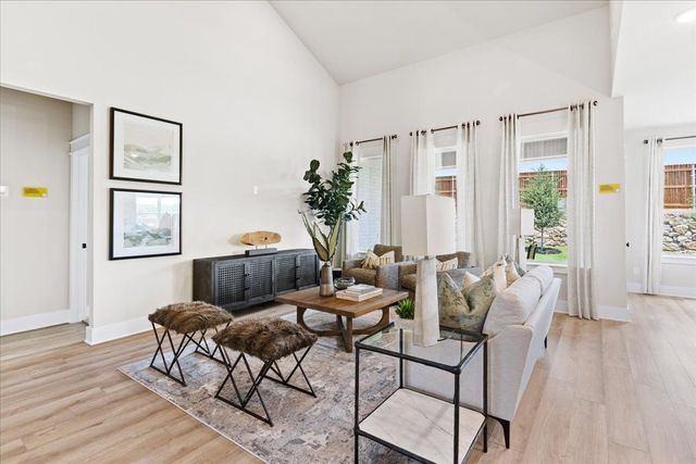 6933 Freight Train Lane, Crowley, TX 76036