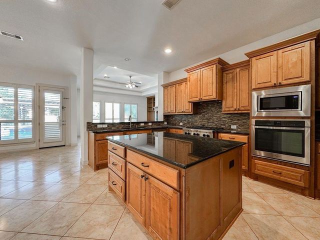 14 Spincaster Dr, Spring, TX 77389