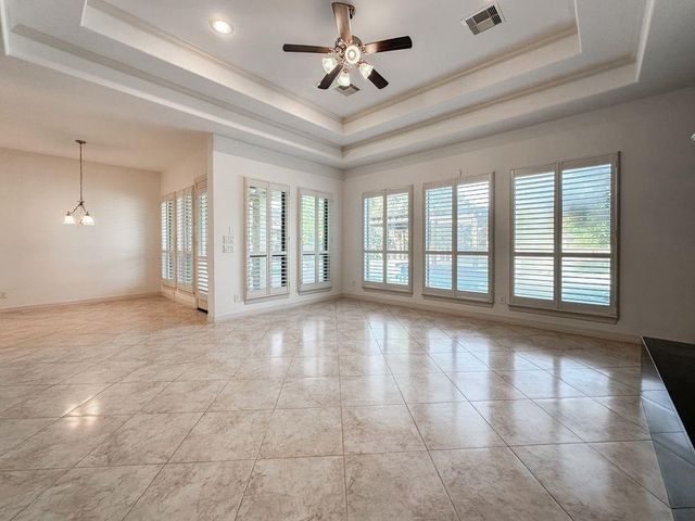 14 Spincaster Dr, Spring, TX 77389