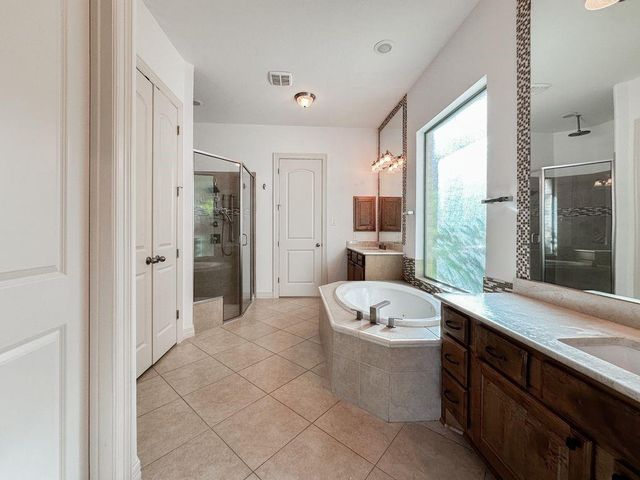 14 Spincaster Dr, Spring, TX 77389