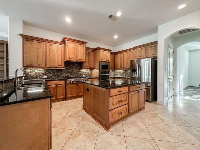 14 Spincaster Dr, Spring, TX 77389