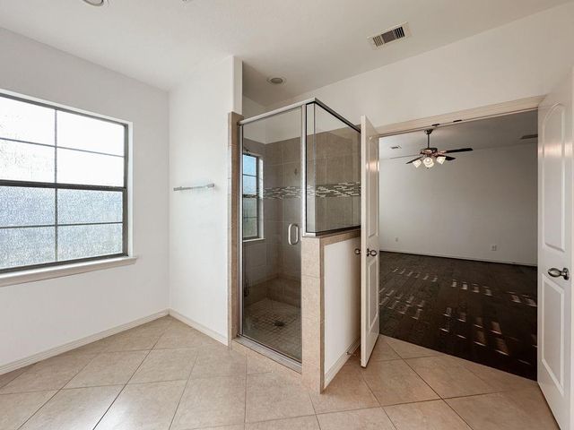 14 Spincaster Dr, Spring, TX 77389