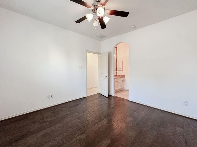 14 Spincaster Dr, Spring, TX 77389