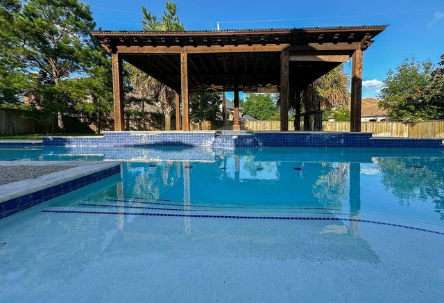 14 Spincaster Dr, Spring, TX 77389