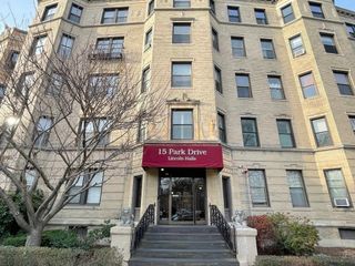 15 Park Drive 12, Boston, MA 02215