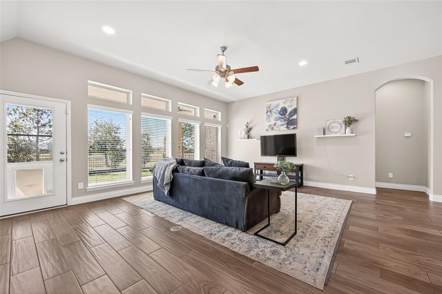 4522 Primrose Valley Lane, Fulshear, TX 77441