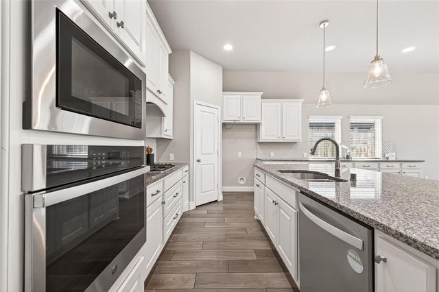 4522 Primrose Valley Lane, Fulshear, TX 77441