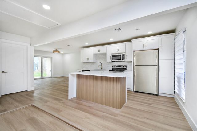 7210 Lumber Jack Drive, Houston, TX 77040