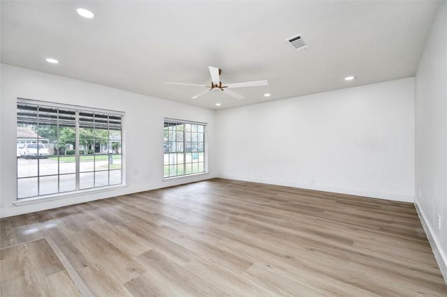 7210 Lumber Jack Drive, Houston, TX 77040