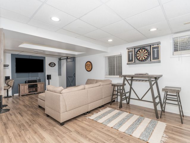 809 Bruno Court, Naperville, IL 60563