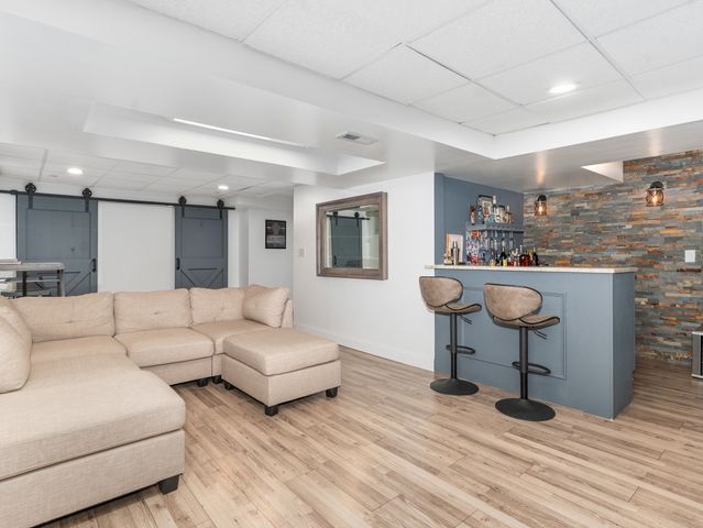 809 Bruno Court, Naperville, IL 60563