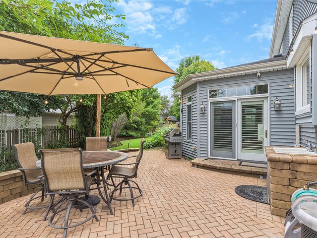 809 Bruno Court, Naperville, IL 60563